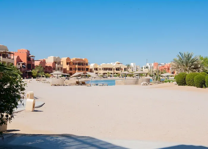 Style In Nubian Design At Lagoon Apartment *